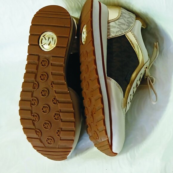 MK Michael Kors Gold & White Sneakers  s-6.5 Never used - Picture 3 of 4